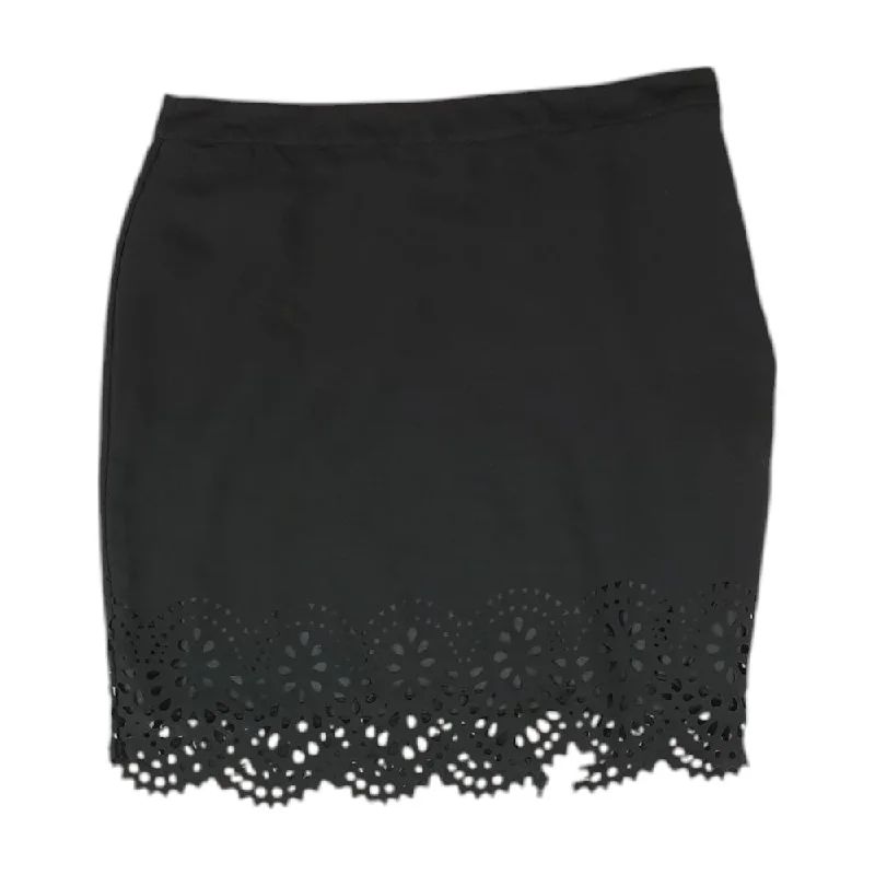 Black Solid Mini Skirt