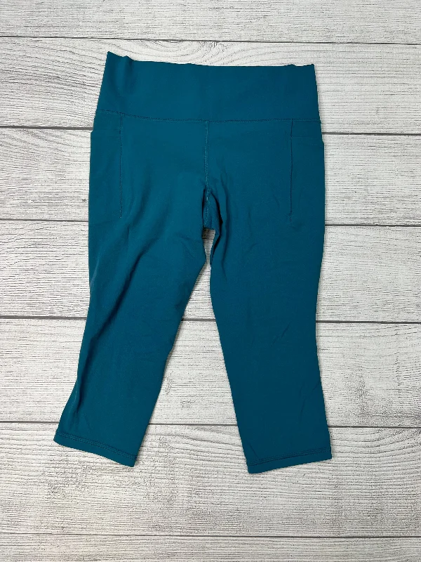 Blue Athletic Capris Athleta, Size L