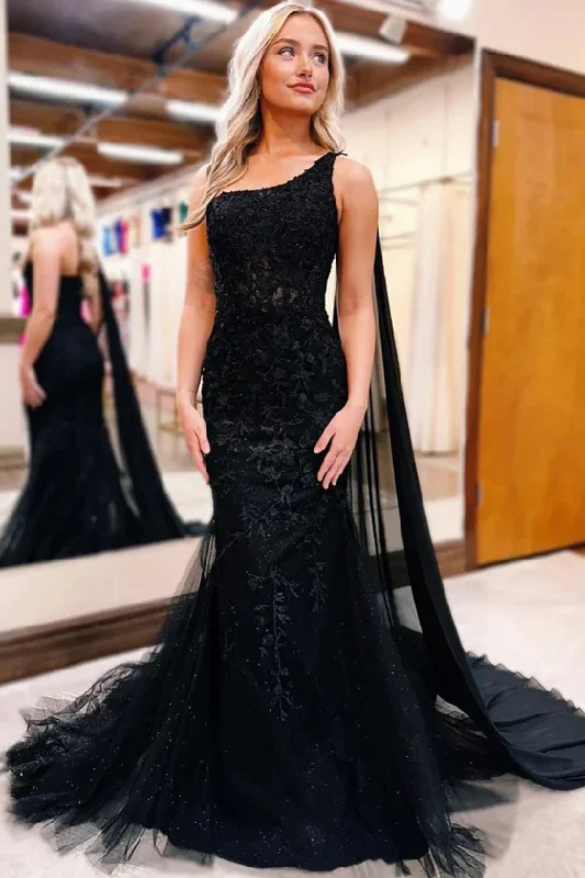 Black One Shoulder Lace Appliques Mermaid Sleeveless Long Prom Dress