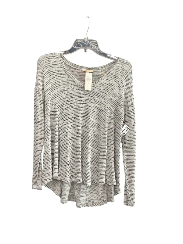 Top Long Sleeve By Bordeaux In Grey Size: XS